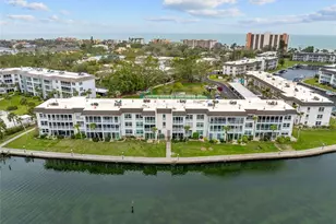 4310 Falmouth Dr, Longboat Key, FL 34228 - Photo 2