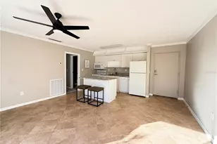 2701 Hidden Lake Dr N, Sarasota, FL 34237 - Photo 4