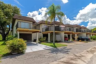 3225 Ramblewood Dr, Sarasota, FL 34237 - Photo 2