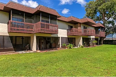 3225 Ramblewood Drive, Sarasota, FL 34237 - Photo 4