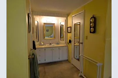 3209 Oakwood Boulevard S, Sarasota, FL 34237 - Photo 28