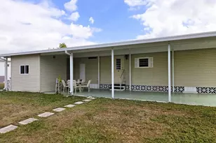 3209 Oakwood Blvd S, Sarasota, FL 34237 - Photo 4