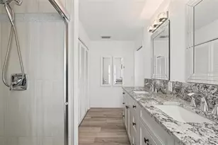 7215 Westmoreland Dr, Sarasota, FL 34243 - Photo 14