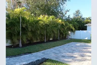 2555 Fireflag Lane, Sarasota, FL 34232 - Photo 16