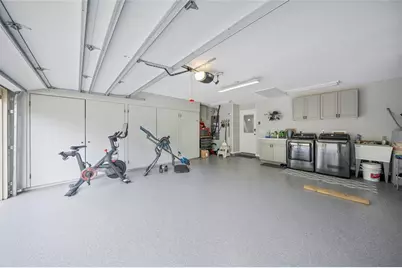 8465 Cypress Lake Circle, Sarasota, FL 34243 - Photo 38