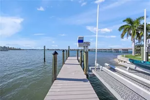 1400 Siesta Dr, Sarasota, FL 34239 - Photo 52