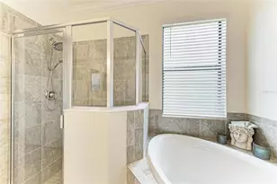 24065 Canterwood Wy, Venice, FL 34293 - Photo 14