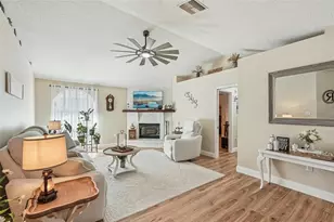 2304 Seattle Slew Dr, Sarasota, FL 34240 - Photo 10