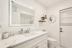 2304 Seattle Slew Dr, Sarasota, FL 34240 - Photo 26