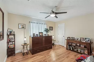 2304 Seattle Slew Dr, Sarasota, FL 34240 - Photo 20