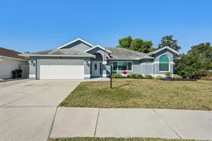 2304 Seattle Slew Dr, Sarasota, FL 34240 - Photo 4