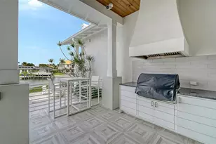 681 Old Compass Rd, Longboat Key, FL 34228 - Photo 44