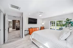 2117 Riviera Dr, Sarasota, FL 34232 - Photo 14