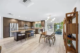 2117 Riviera Dr, Sarasota, FL 34232 - Photo 6