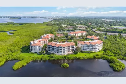 5430 Eagles Point Circle #104, Sarasota, FL 34231 - Photo 18