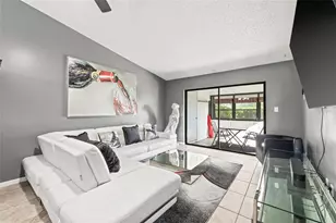 9677 86th Ave, Seminole, FL 33777 - Photo 10