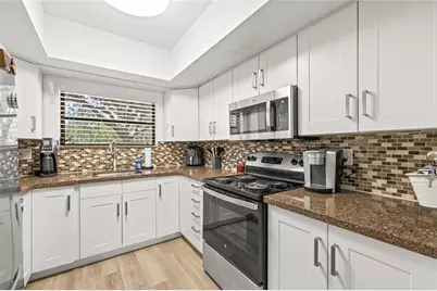 9677 86th Avenue, Seminole, FL 33777 - Photo 14