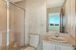 350 Gulf of Mexico Dr, Longboat Key, FL 34228 - Photo 18