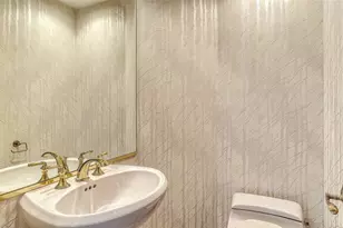 350 Gulf of Mexico Dr, Longboat Key, FL 34228 - Photo 24