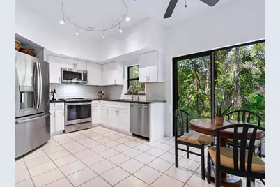 1678 Starling Drive #102, Sarasota, FL 34231 - Photo 10