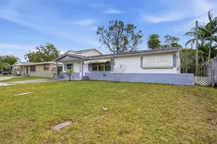 8421 47th St N, Pinellas Park, FL 33781 - Photo 2