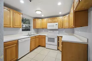 8421 47th St N, Pinellas Park, FL 33781 - Photo 14