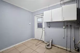 8421 47th St N, Pinellas Park, FL 33781 - Photo 32