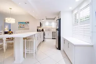 6300 Midnight Pass Rd, Sarasota, FL 34242 - Photo 8