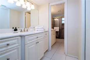 6300 Midnight Pass Rd, Sarasota, FL 34242 - Photo 18