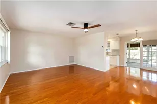 2705 Amanda Dr, Sarasota, FL 34232 - Photo 6