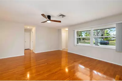 2705 Amanda Drive, Sarasota, FL 34232 - Photo 8