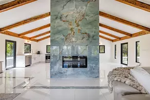 19481 S River Rd, Alva, FL 33920 - Photo 10