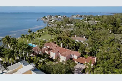 4511 Bay Shore Road, Sarasota, FL 34234 - Photo 2