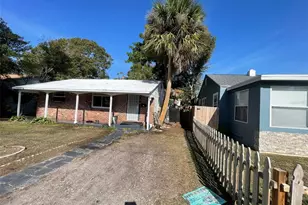 629 40th Ave S, Saint Petersburg, FL 33705 - Photo 2