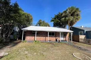629 40th Ave S, Saint Petersburg, FL 33705 - Photo 1