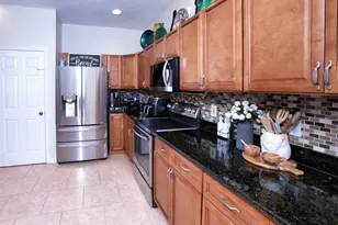 208 36th St NE, Bradenton, FL 34208 - Photo 10