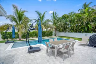306 66th St, Holmes Beach, FL 34217 - Photo 6