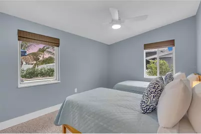 306 66th Street, Holmes Beach, FL 34217 - Photo 34
