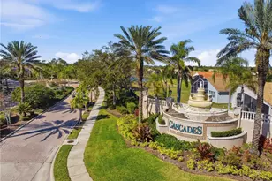 6507 41st Ct E, Sarasota, FL 34243 - Photo 2