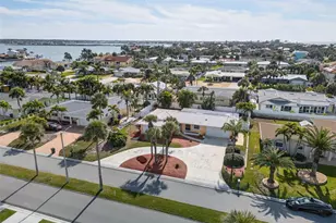 104 22nd St, Belleair Beach, FL 33786 - Photo 4