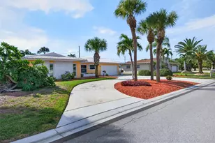 104 22nd St, Belleair Beach, FL 33786 - Photo 10