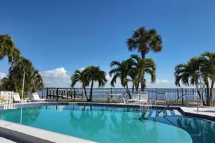 108 9th St S, Bradenton Beach, FL 34217 - Photo 24