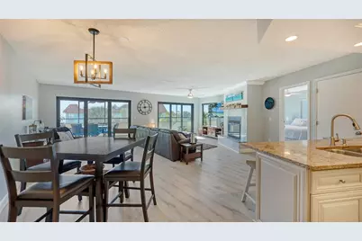 108 9th Street S #E, Bradenton Beach, FL 34217 - Photo 8