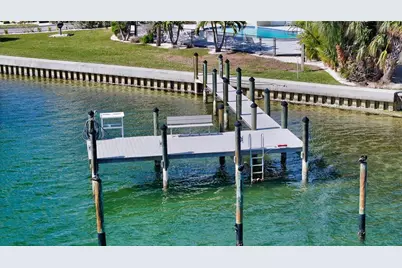 108 9th Street S #E, Bradenton Beach, FL 34217 - Photo 24