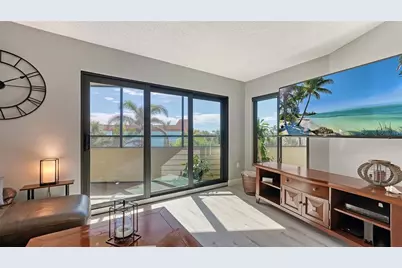 108 9th Street S #E, Bradenton Beach, FL 34217 - Photo 12