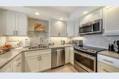 2045 Gulf Of Mexico Drive #M1-309, Longboat Key, FL 34228 - Photo 10