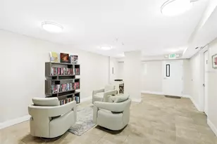 101 S Gulfstream Ave, Sarasota, FL 34236 - Photo 32