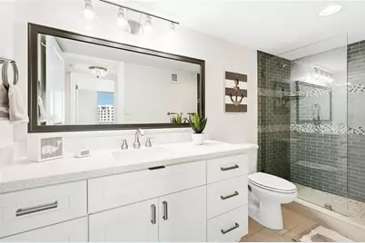 101 S Gulfstream Avenue #14D, Sarasota, FL 34236 - Photo 16