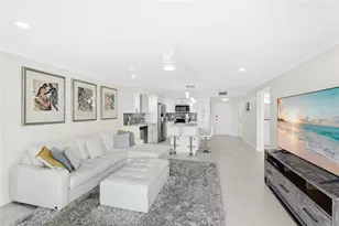 101 S Gulfstream Ave, Sarasota, FL 34236 - Photo 10