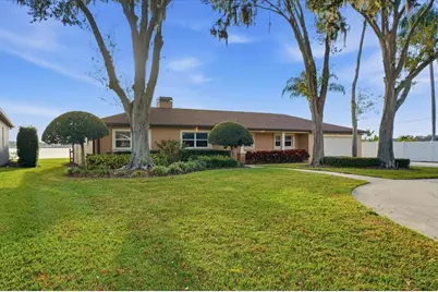 5530 Driftwood Drive, Lakeland, FL 33809 - Photo 2